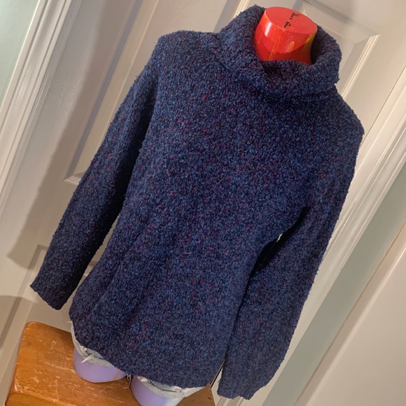 Erika Sweaters - VINTAGE ERIKA Sweater